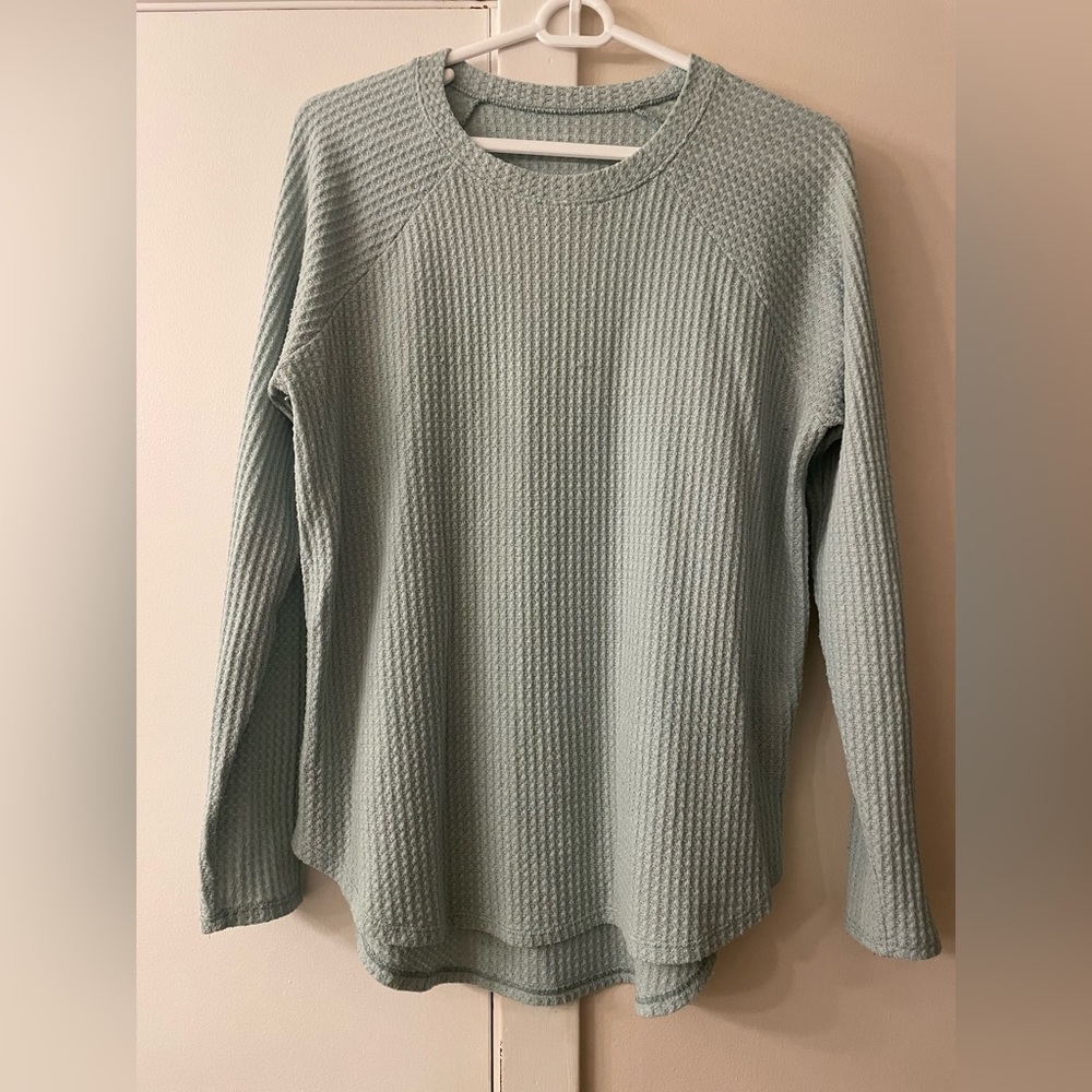 American Eagle Soft & Sexy Plus long sleeve shirt, light blue, size Medium